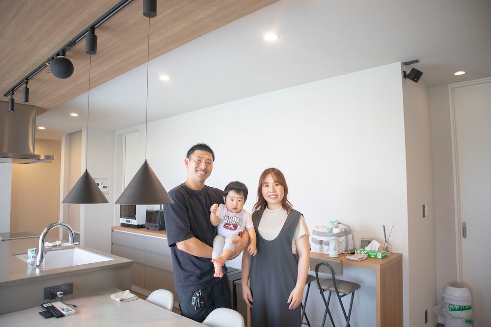 【お客様の声】間接照明と大きな窓から見えるこの景色がお気に入りです!